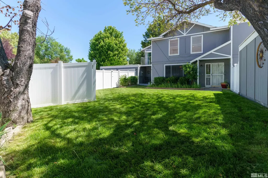7598 Young Reno NV 89511