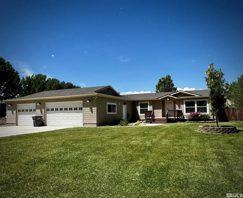 9 Pinto Yerington NV 89447