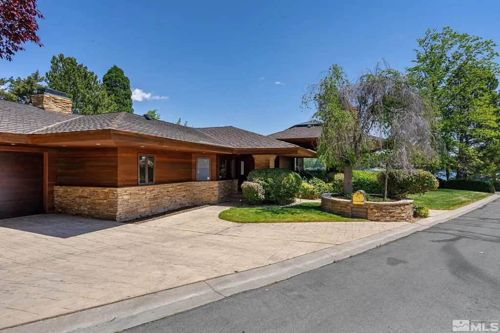 2800 Lake Ridge Reno NV 89519