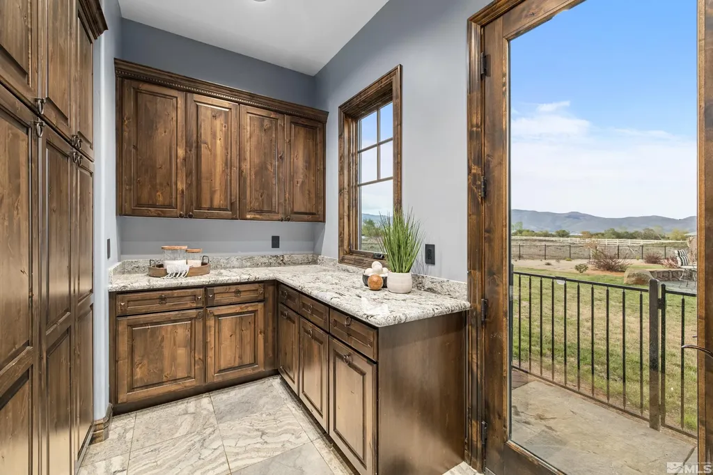 18250 Lake Washoe Valley NV 89704