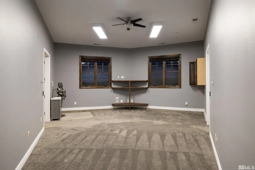 18250 Lake Washoe Valley NV 89704
