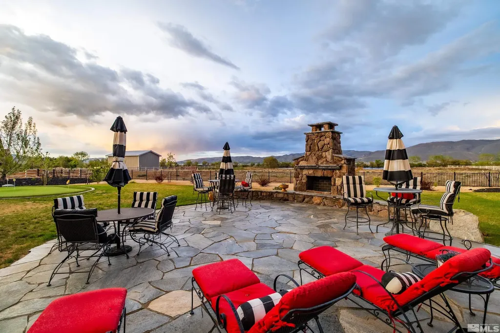 18250 Lake Washoe Valley NV 89704