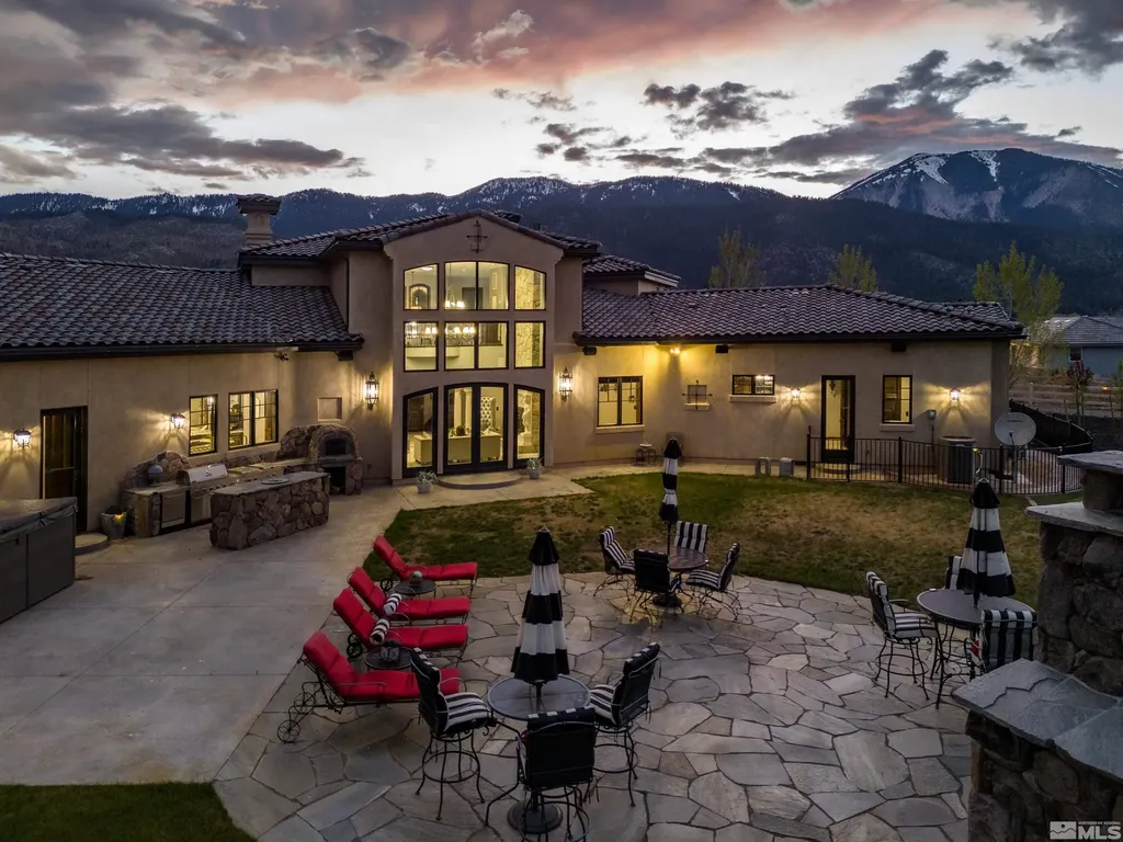 18250 Lake Washoe Valley NV 89704