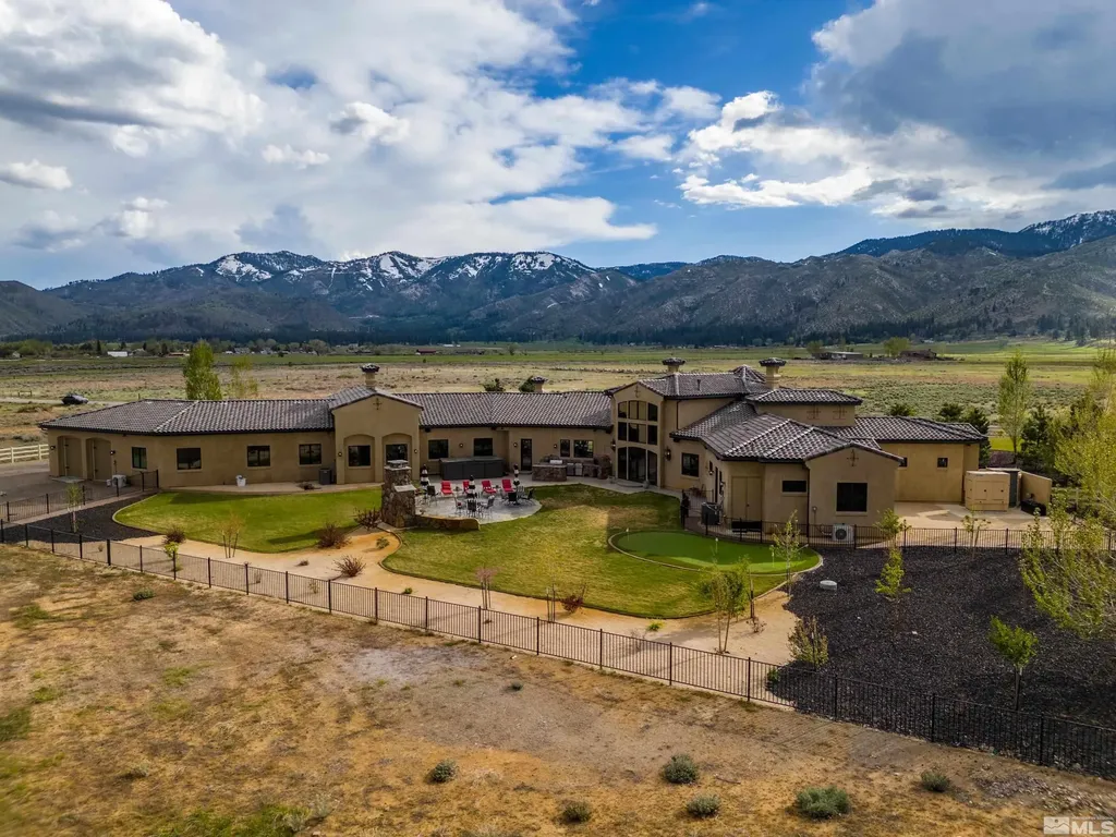 18250 Lake Washoe Valley NV 89704
