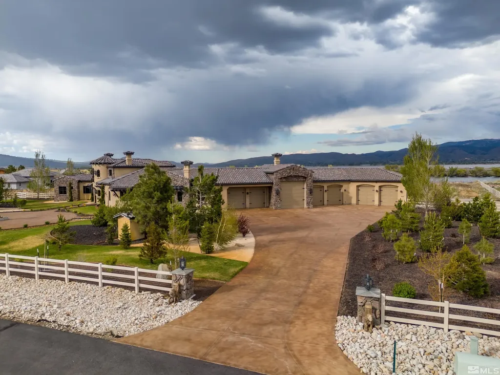 18250 Lake Washoe Valley NV 89704