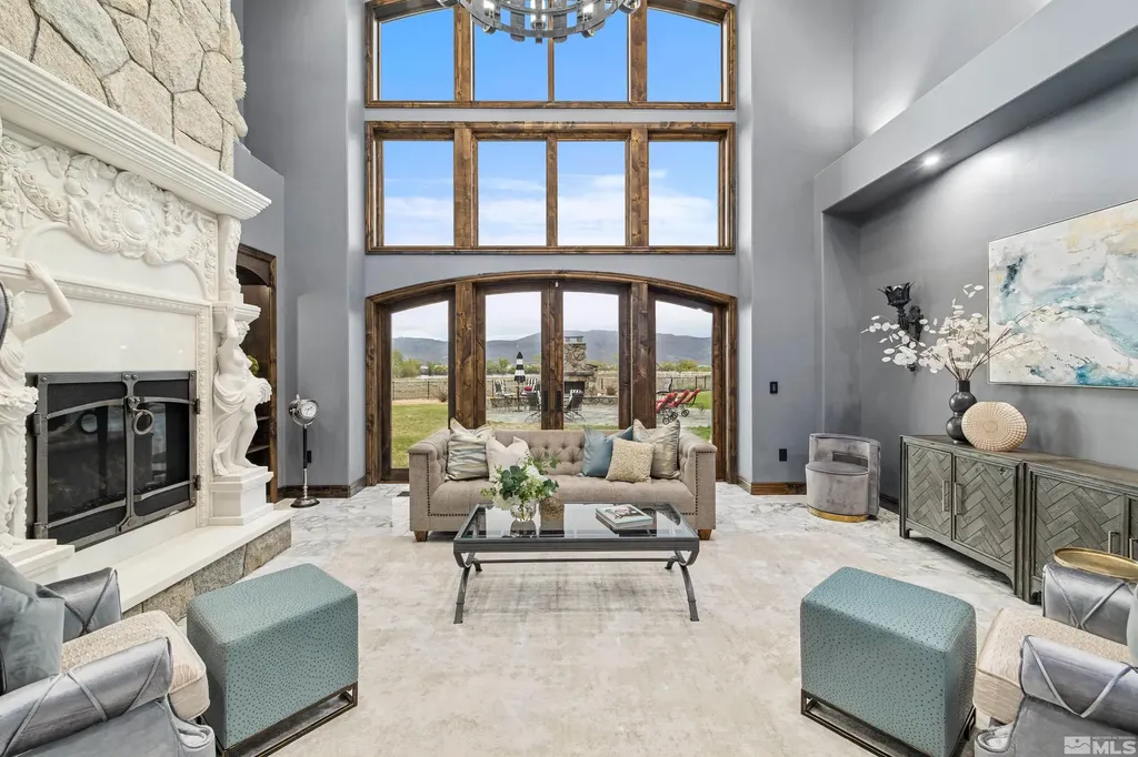18250 Lake Washoe Valley NV 89704