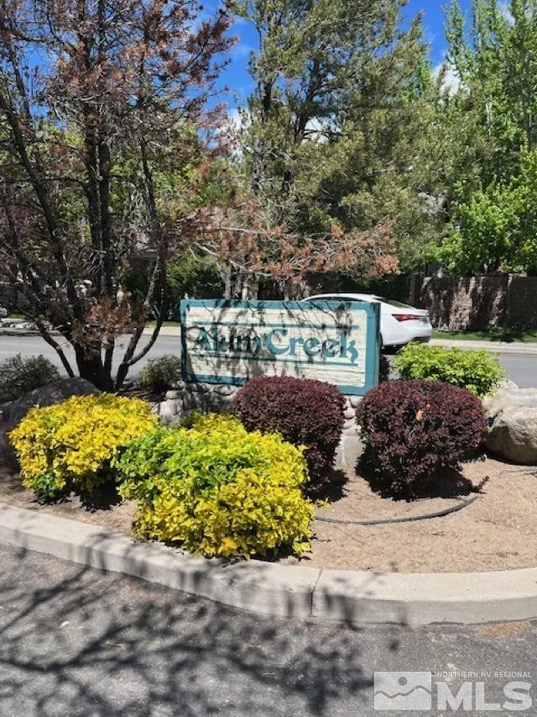 1270 Creek Haven Reno NV 89509