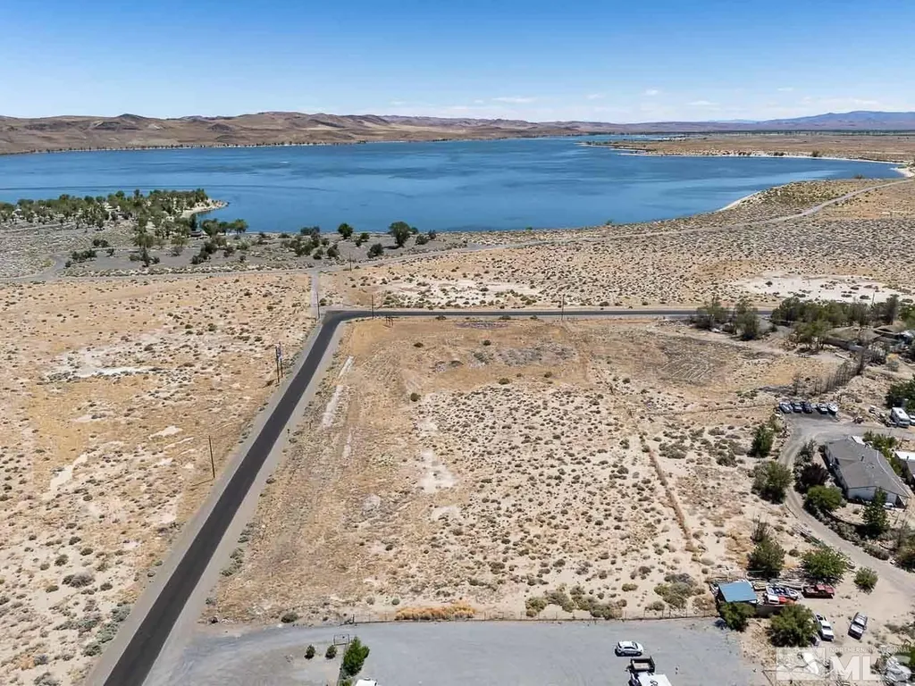 5025 Tamarack Silver Springs NV 89429