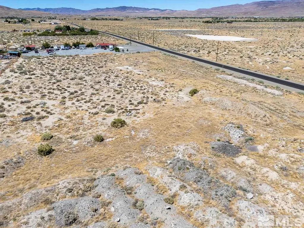 5025 Tamarack Silver Springs NV 89429