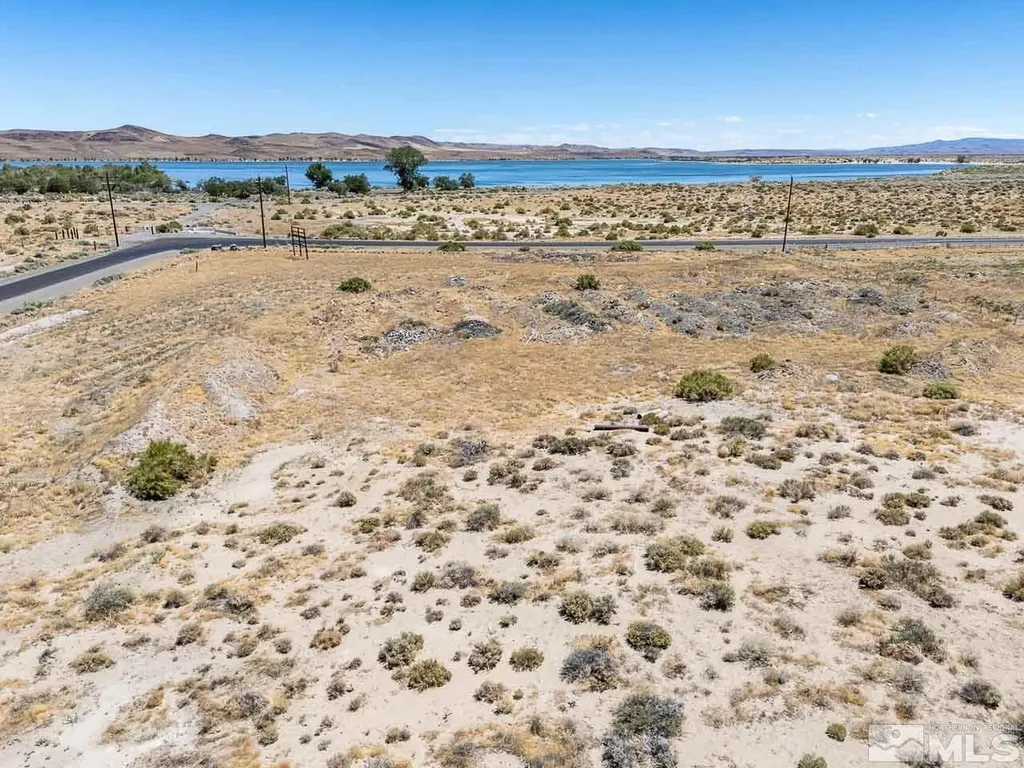 5025 Tamarack Silver Springs NV 89429