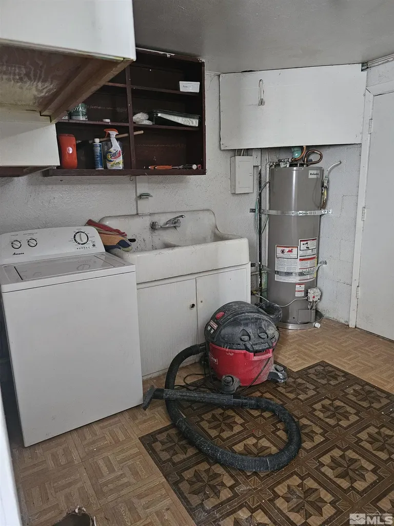 116 English Hawthorne NV 89415