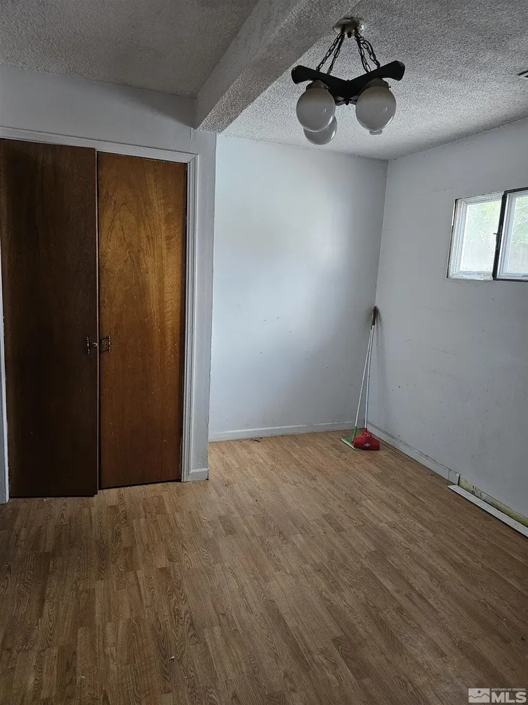 116 English Hawthorne NV 89415