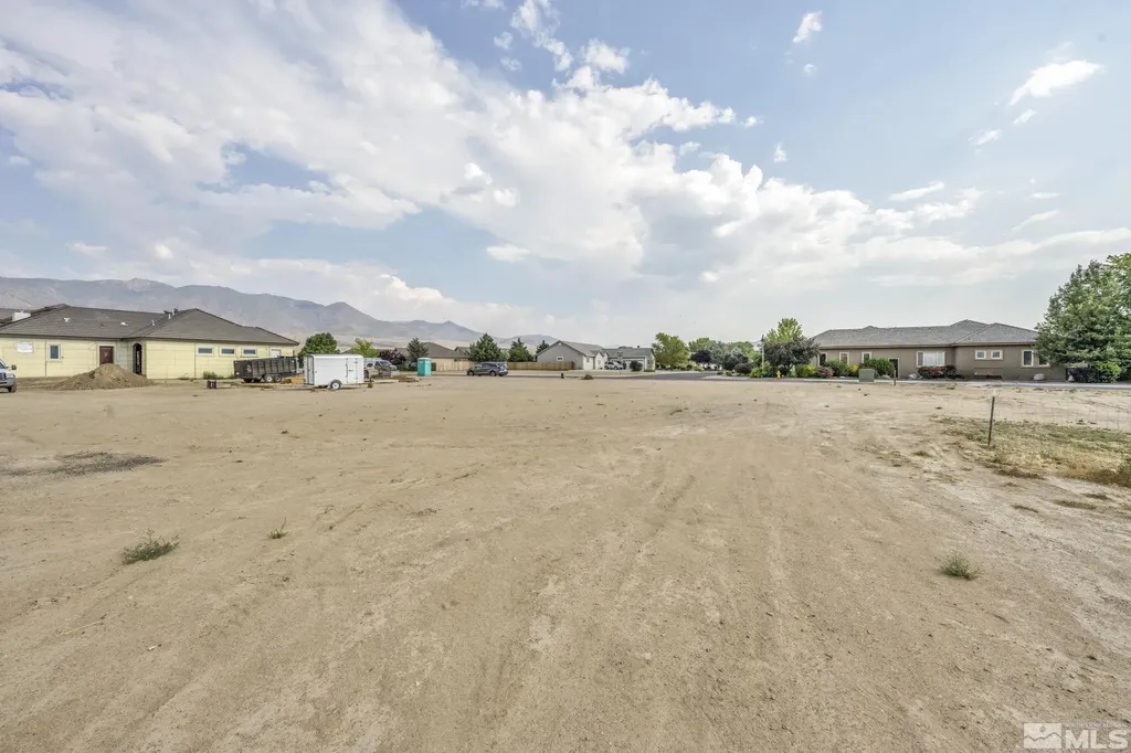 696 St Andrews Dayton NV 89403