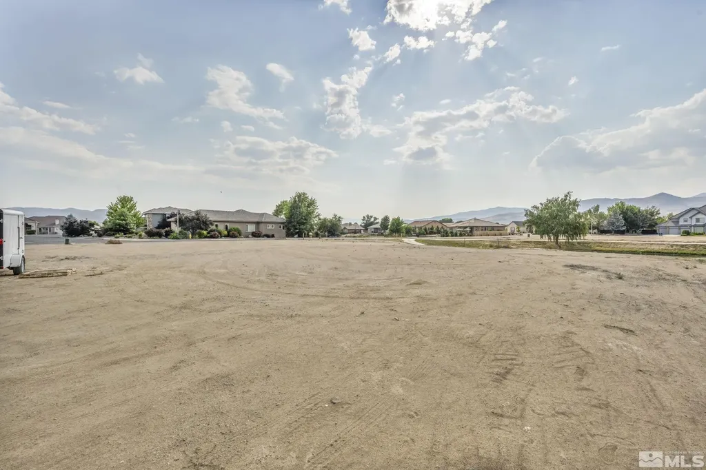 696 St Andrews Dayton NV 89403