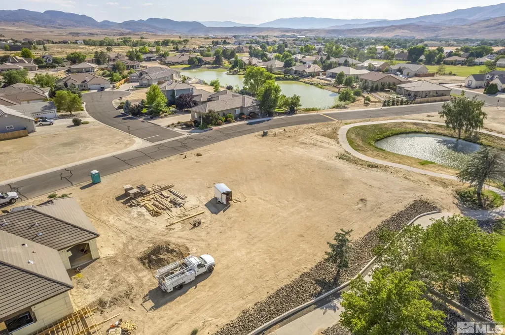 696 St Andrews Dayton NV 89403