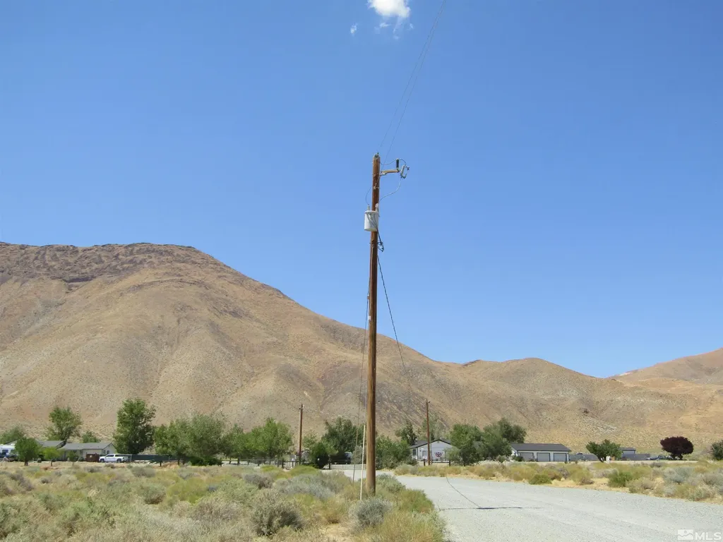 47 Sunnygrove Yerington NV 89447