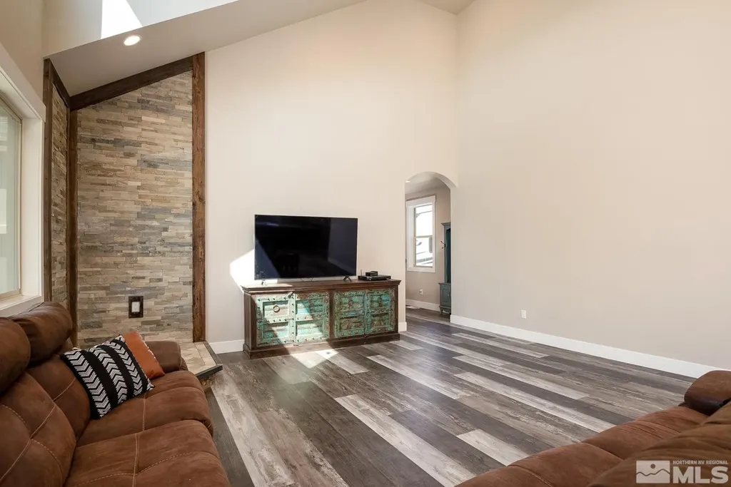 182 Artist View Wellington NV 89444