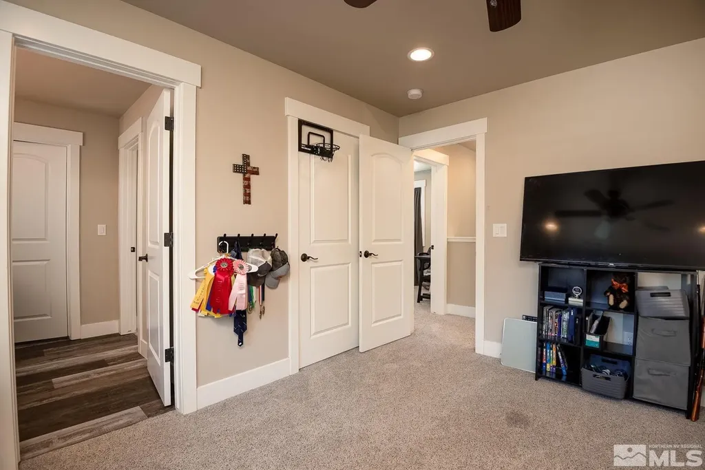 182 Artist View Wellington NV 89444