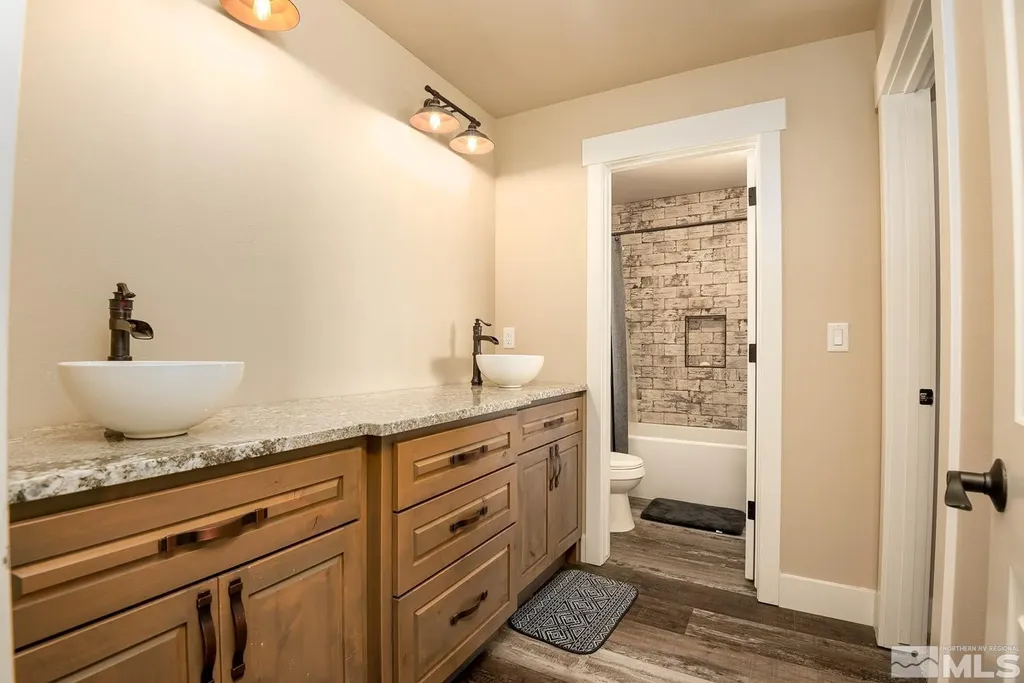 182 Artist View Wellington NV 89444