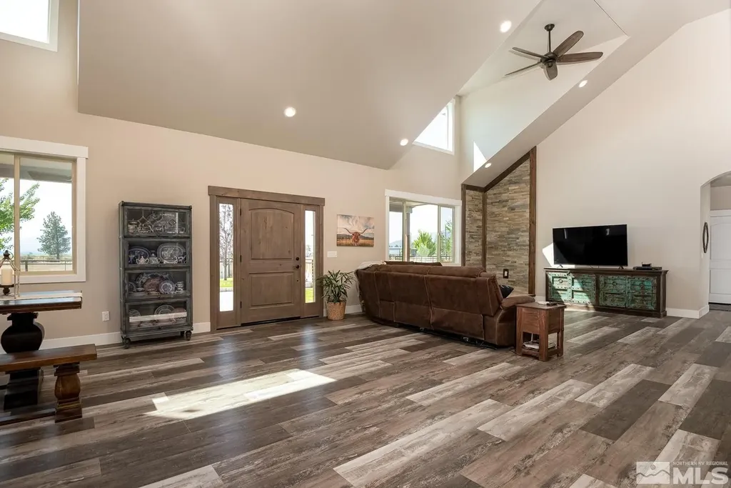 182 Artist View Wellington NV 89444
