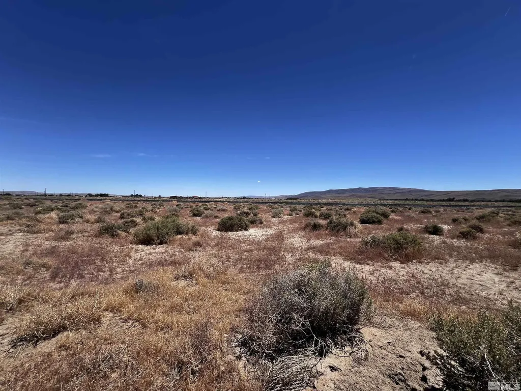 9400 Via Toledo Silver Springs NV 89429