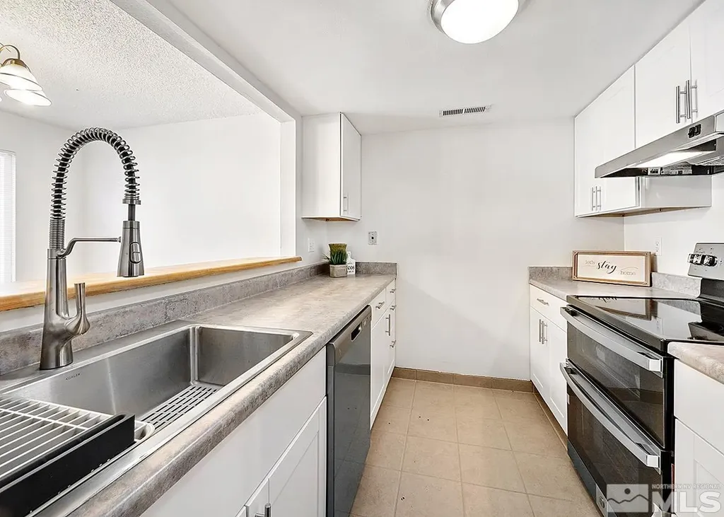 13822 Lear Reno NV 89506