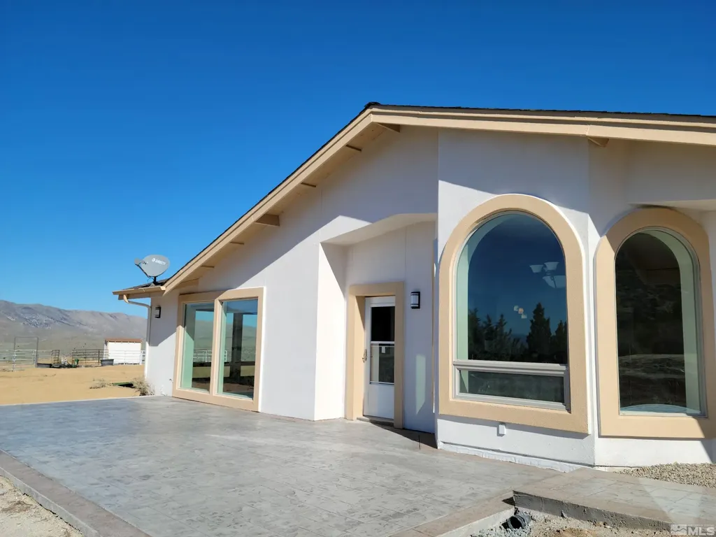 1297 Deerlodge Reno NV 89508