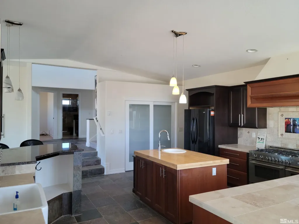 1297 Deerlodge Reno NV 89508