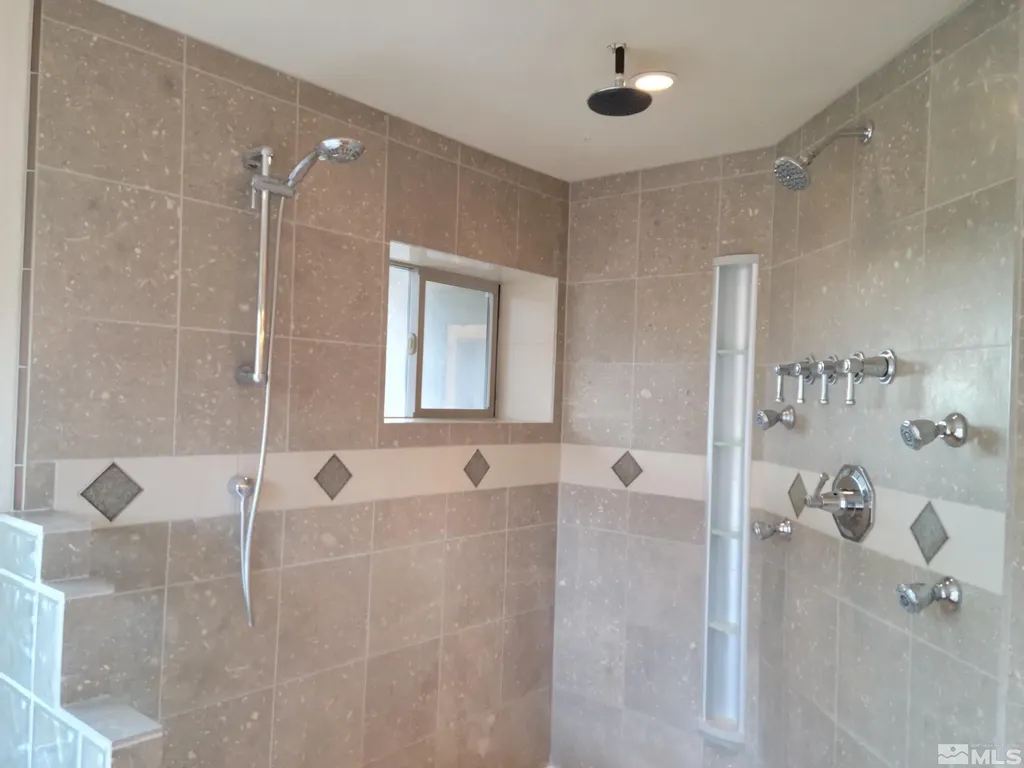 1297 Deerlodge Reno NV 89508