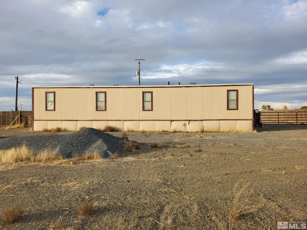 9105 Grass Valley Winnemucca NV 89445
