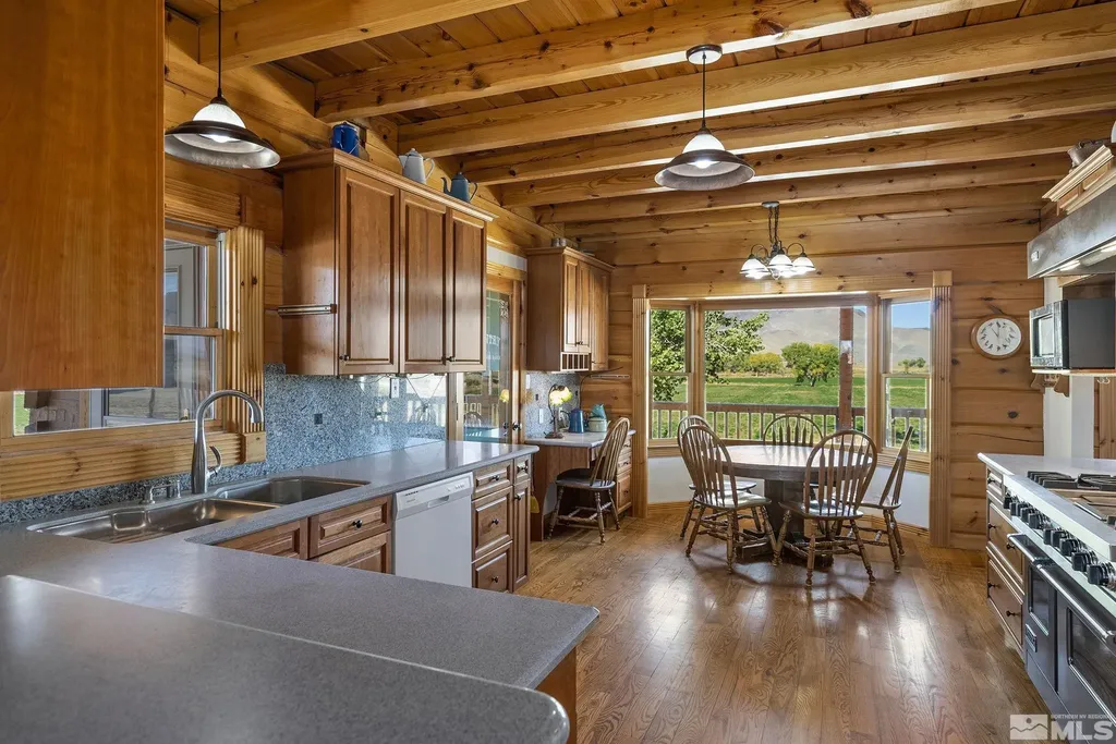 1312 Nv-208 Yerington NV 89447