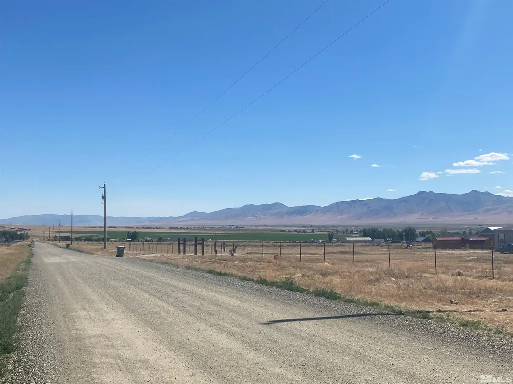 9415 Zaring Winnemucca NV 89445