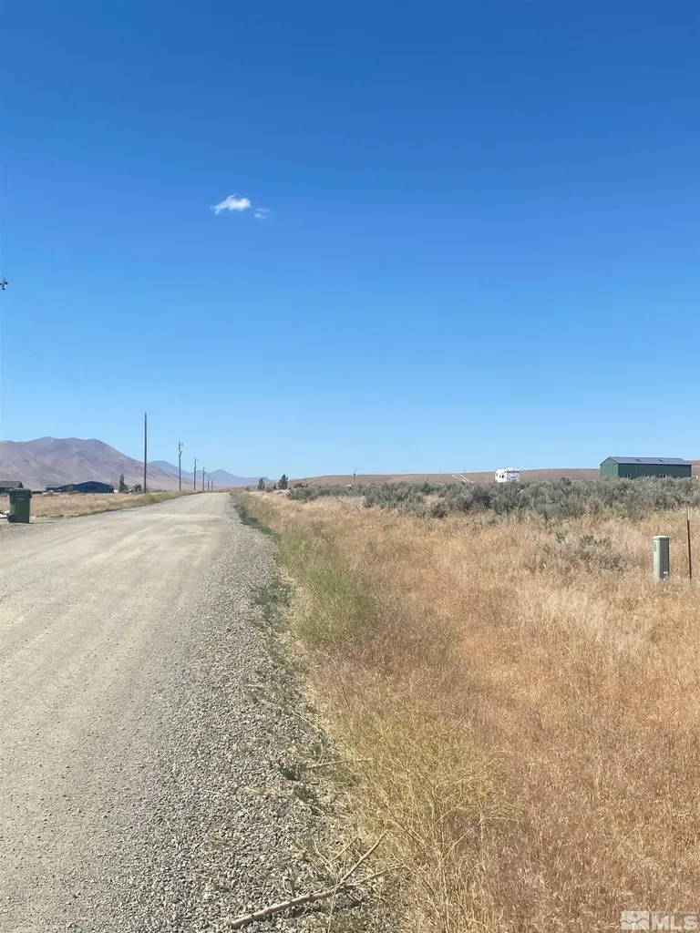 9415 Zaring Winnemucca NV 89445