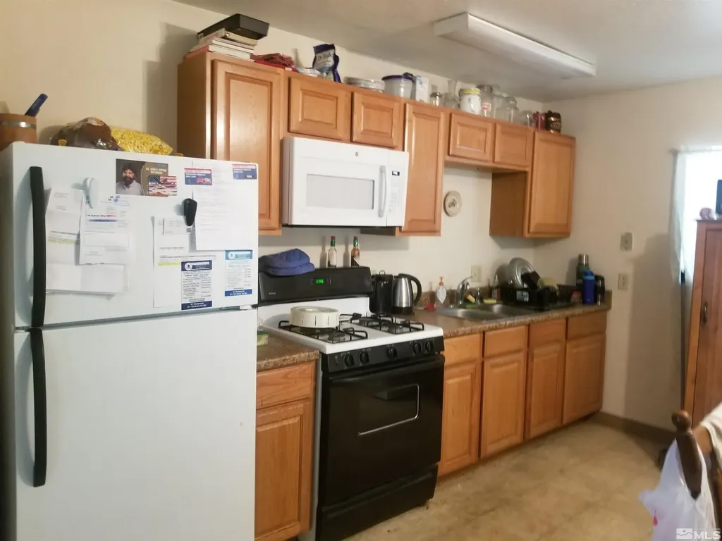 250 - 252 Taylor Fallon NV 89406