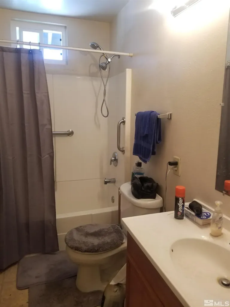 250 - 252 Taylor Fallon NV 89406