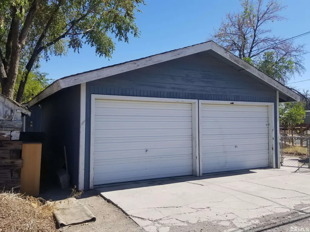 250 - 252 Taylor Fallon NV 89406