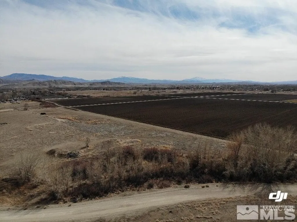 502 Sprague Yerington NV 89447