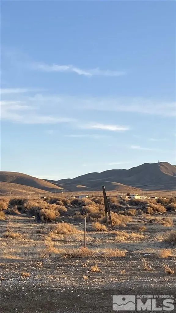 5160 Esther Silver Springs NV 89429