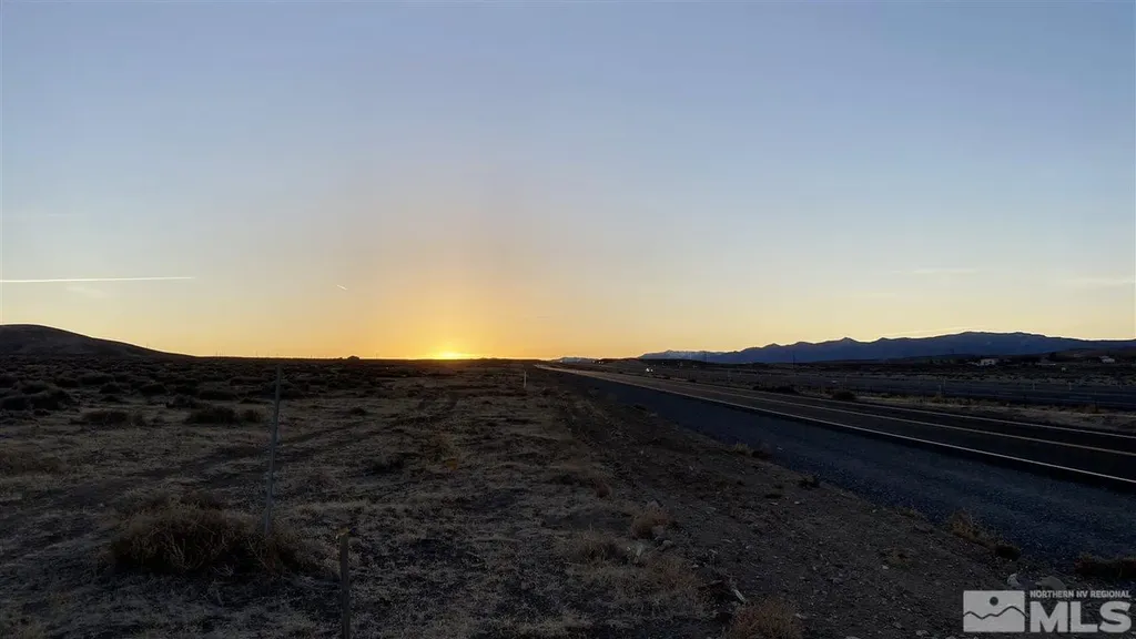 5160 Esther Silver Springs NV 89429