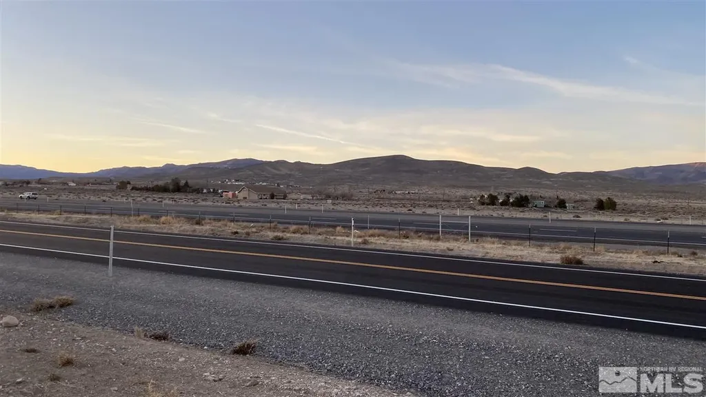 5160 Esther Silver Springs NV 89429