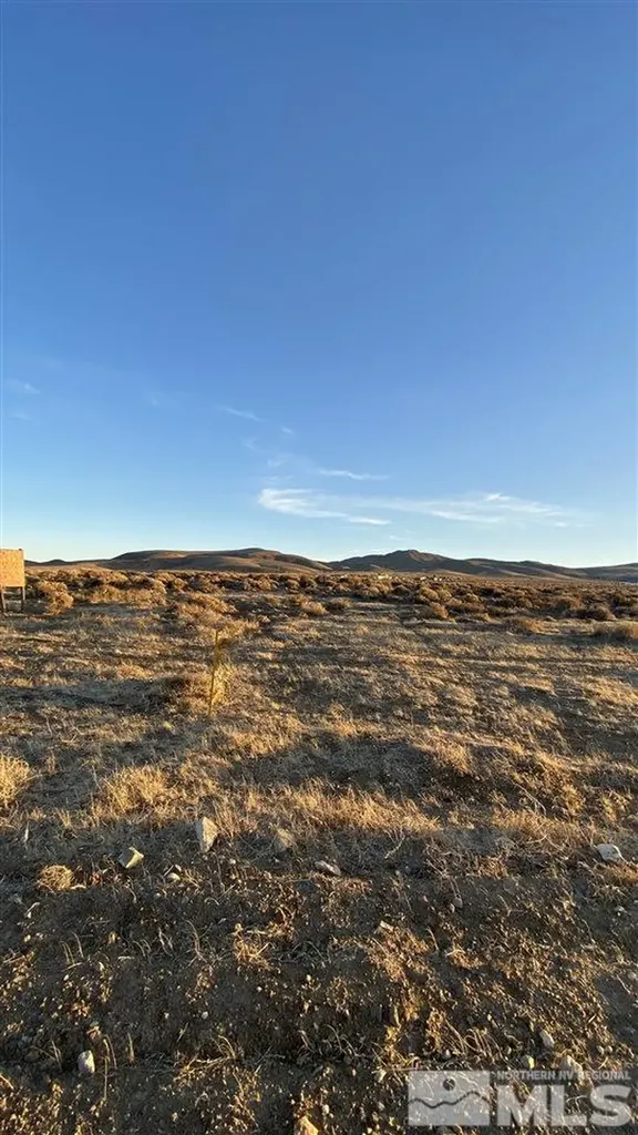 5160 Esther Silver Springs NV 89429