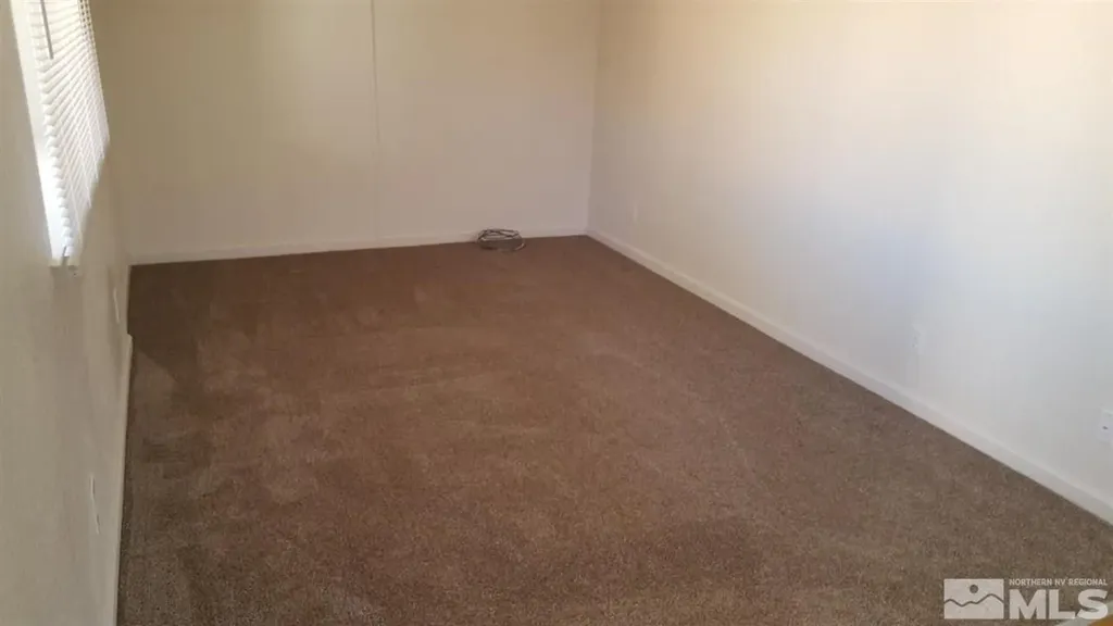 237 & 245 F Hawthorne NV 89415