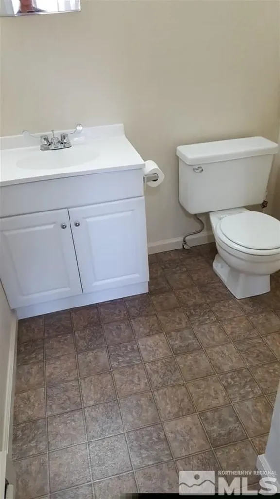 237 & 245 F Hawthorne NV 89415