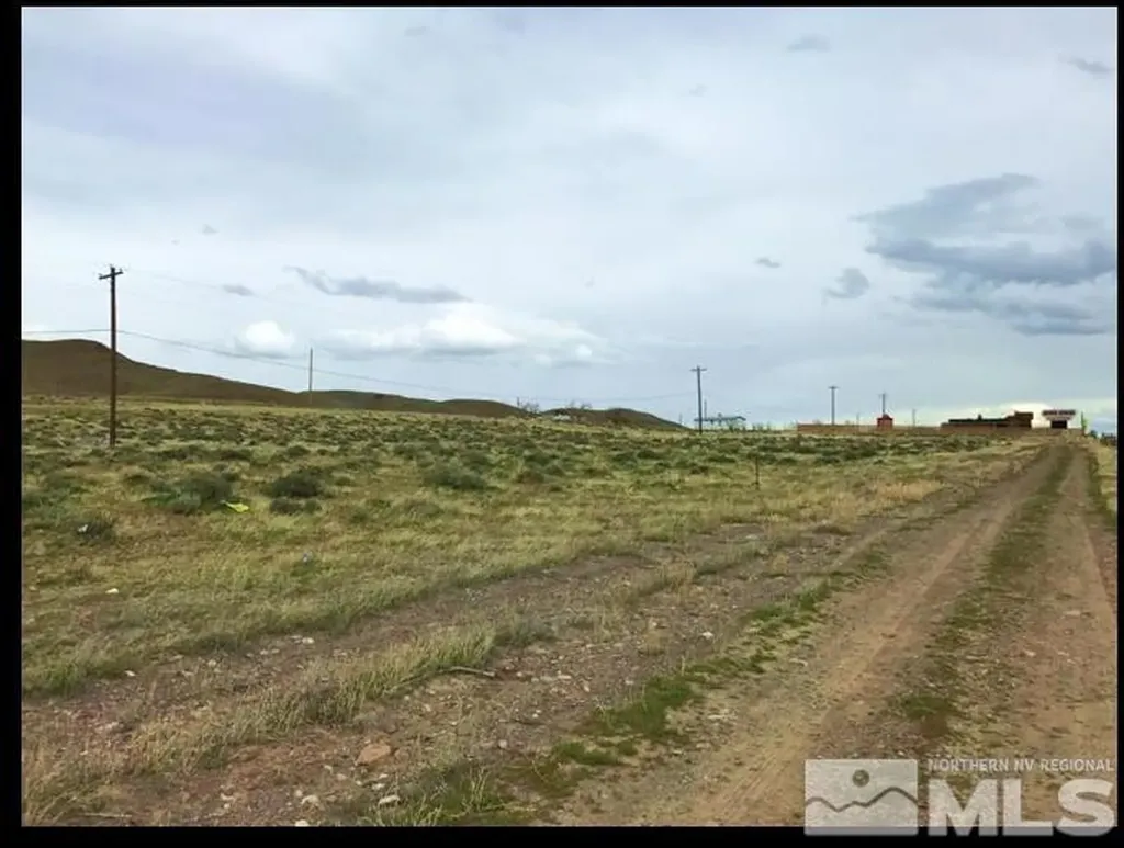 1040 Highway 50 Silver Springs NV 89429