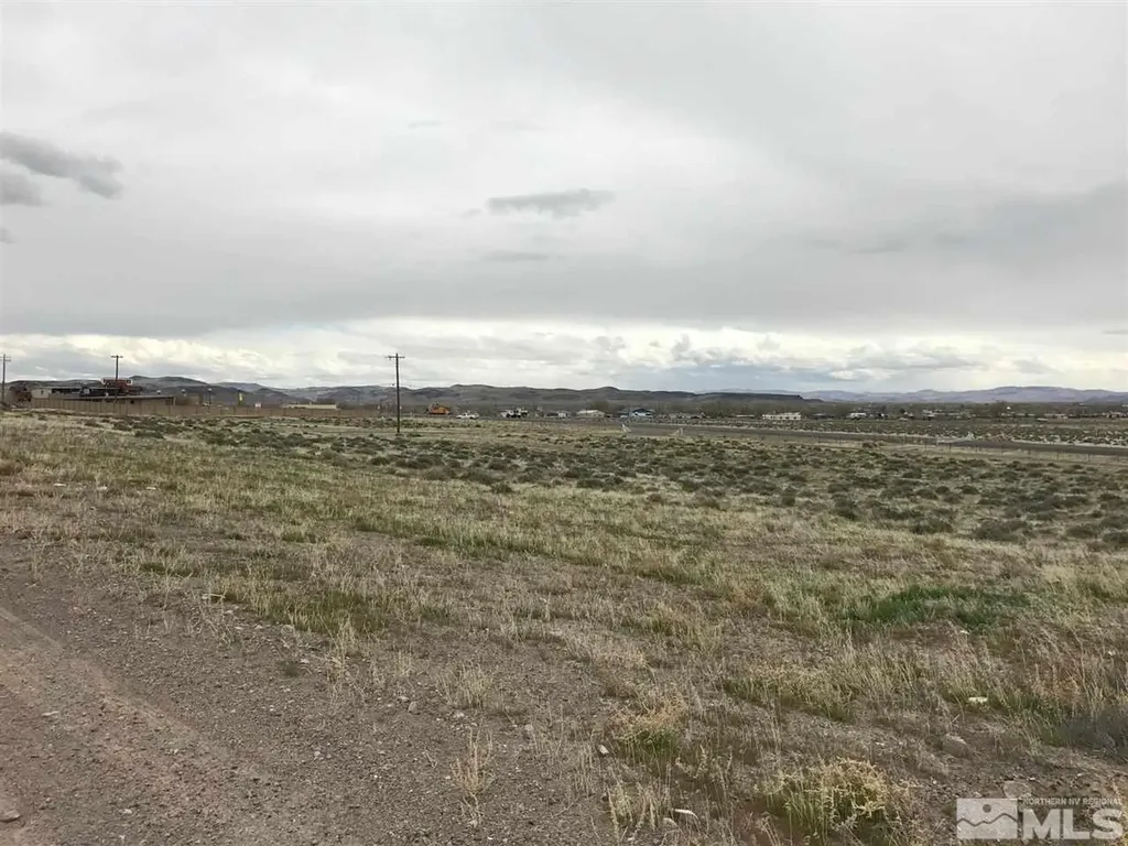 1040 Highway 50 Silver Springs NV 89429