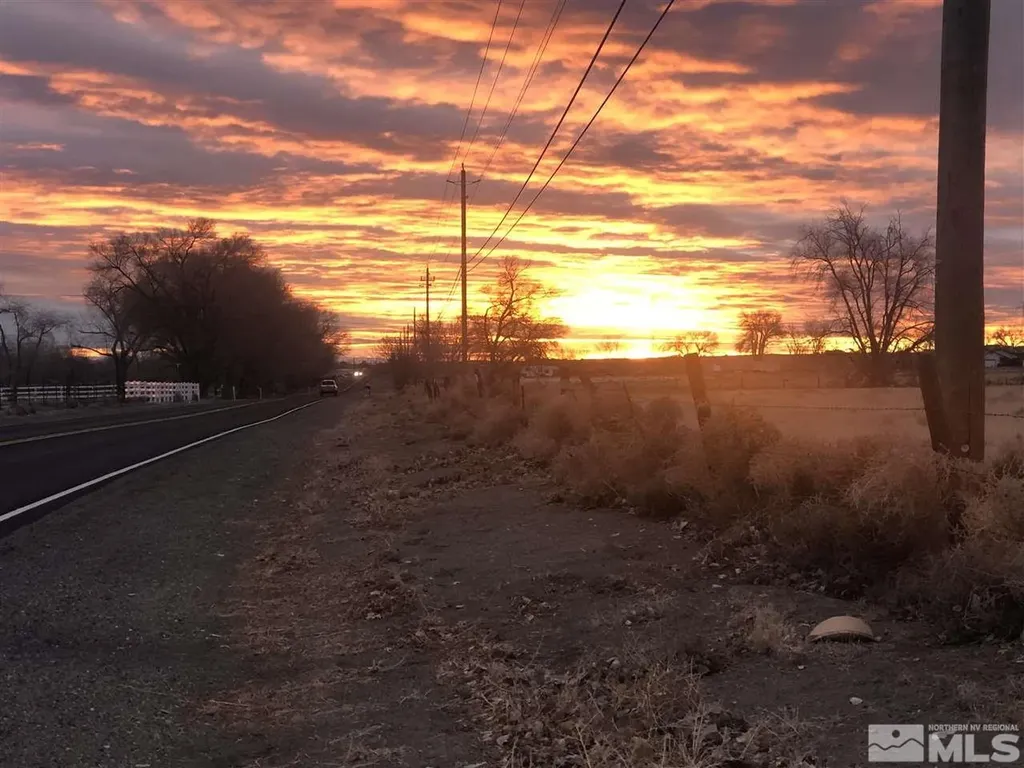 1240-1250 Farm District Fernley NV 89408