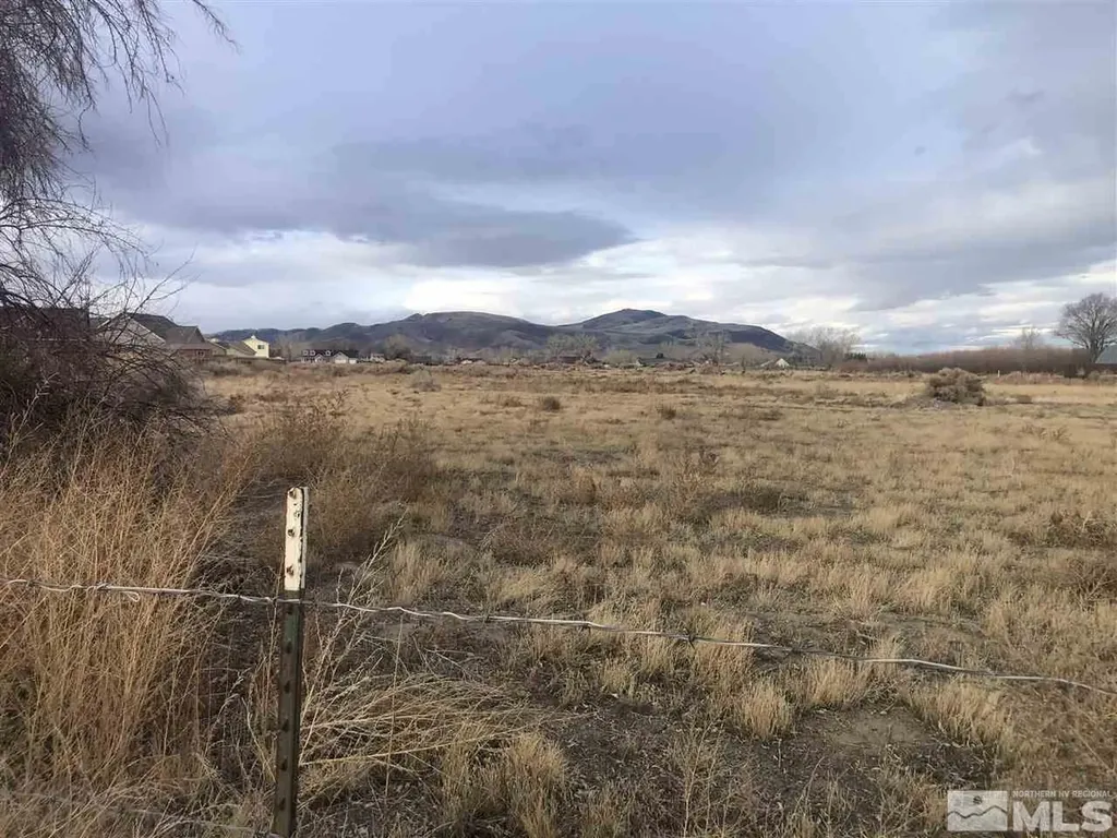 1240-1250 Farm District Fernley NV 89408