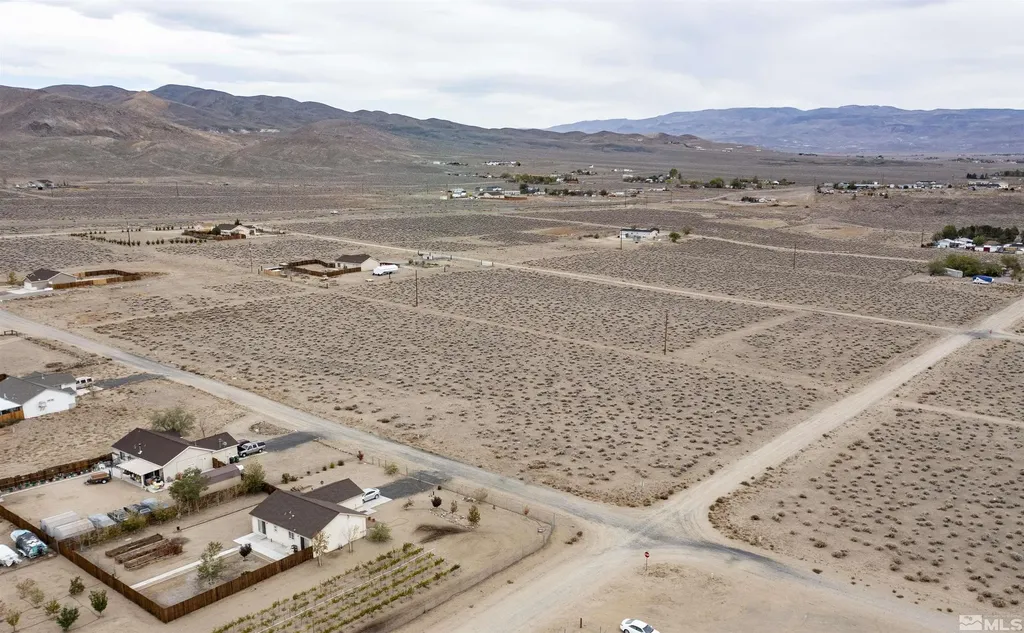 1280 Cooney Silver Springs NV 89429