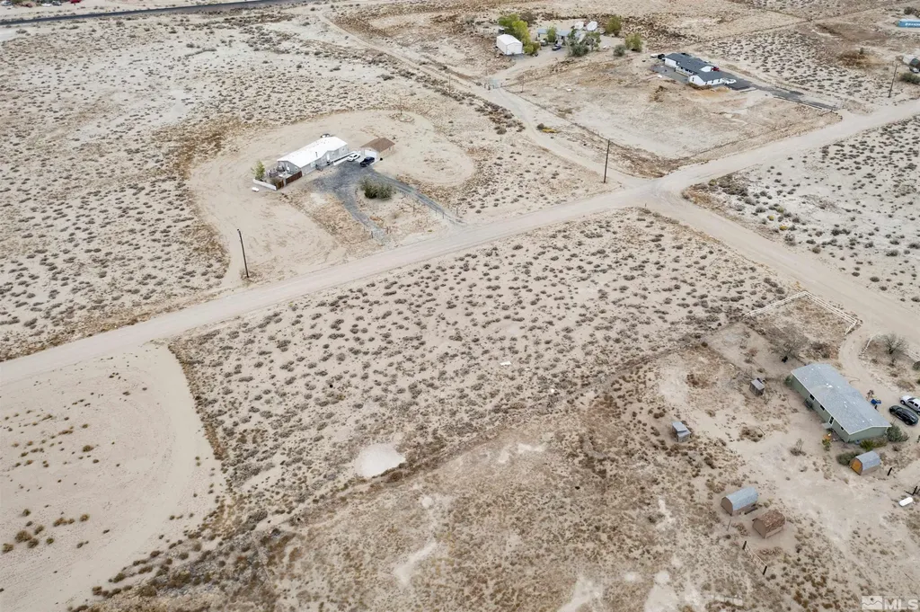 1655 Banner Silver Springs NV 89429
