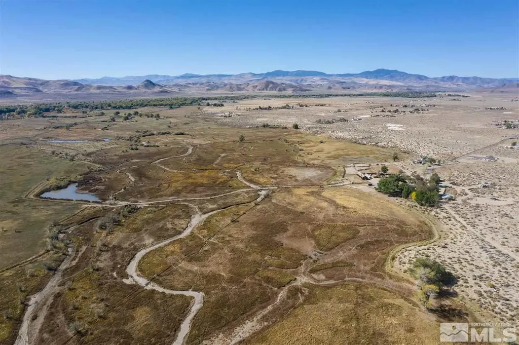 8940 Cougar Silver Springs NV 89429